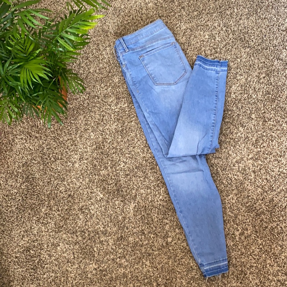4/$20 old navy jeans